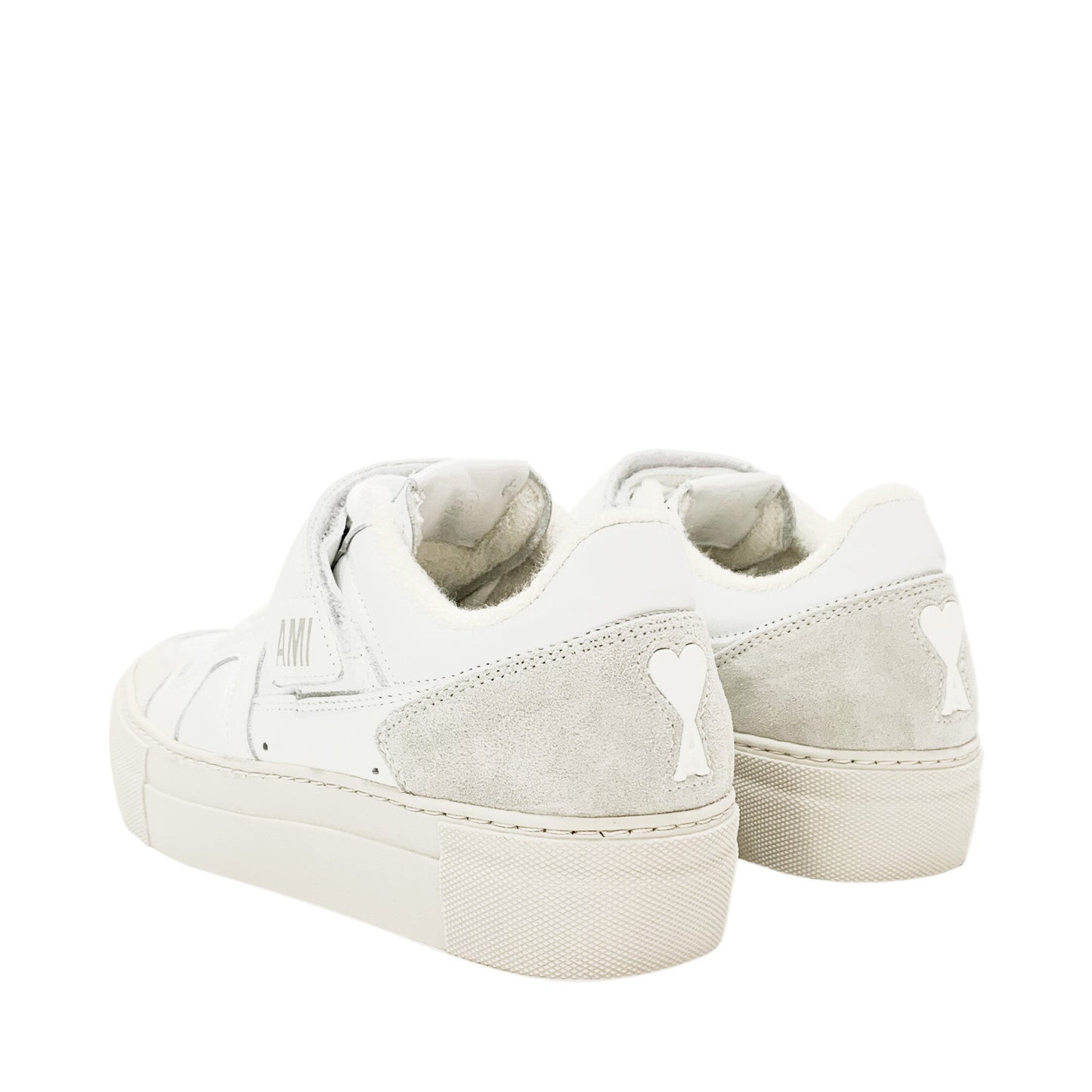 Ami Paris Ami De Coeur Sneakers | Designer code: USN421853 | Luxury Fashion Eshop | Lamode.com.hk
