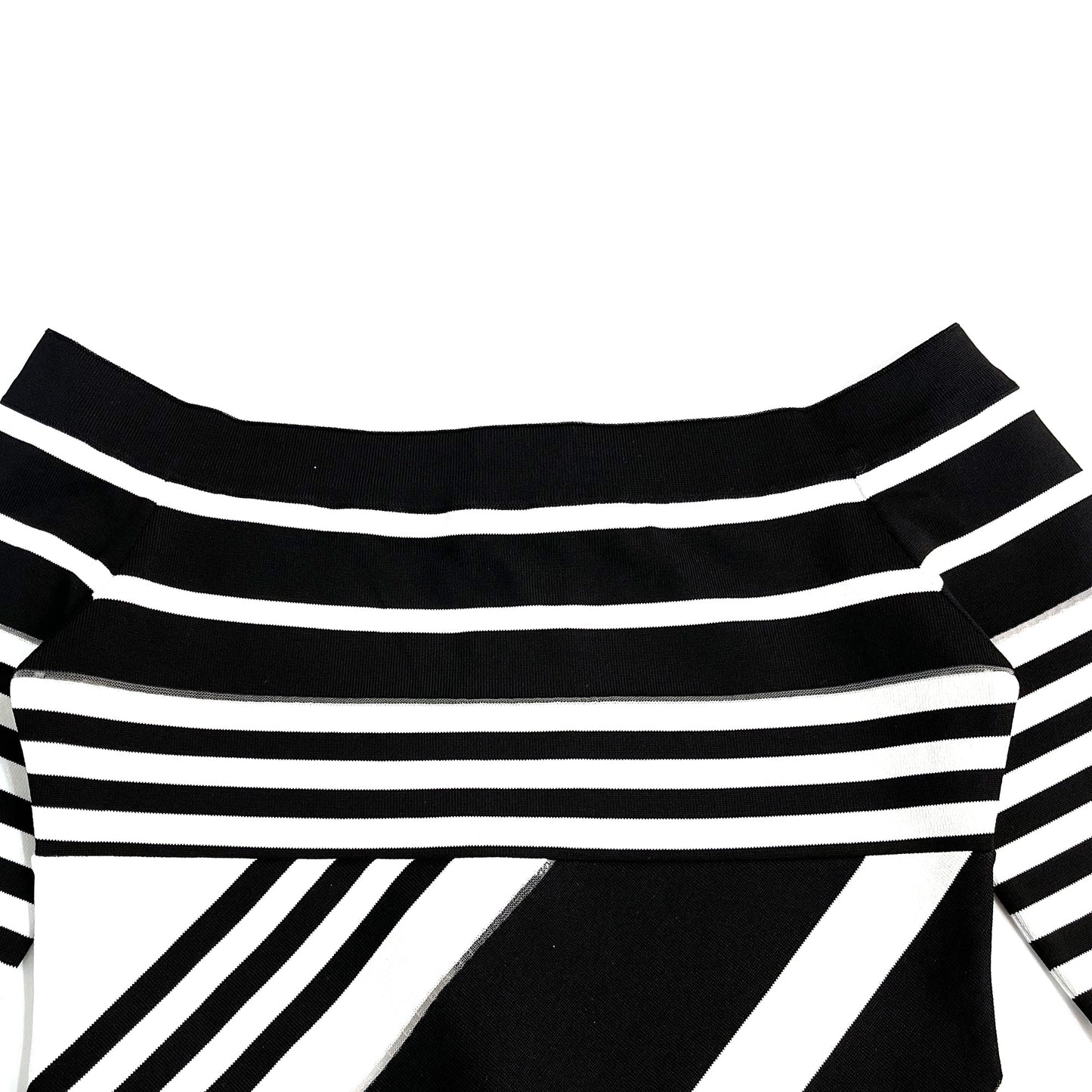 Balmain Black & White Stripe Dress | Designer code: XF0R8399KC04 | Luxury Fashion Eshop | Lamode.com.hk