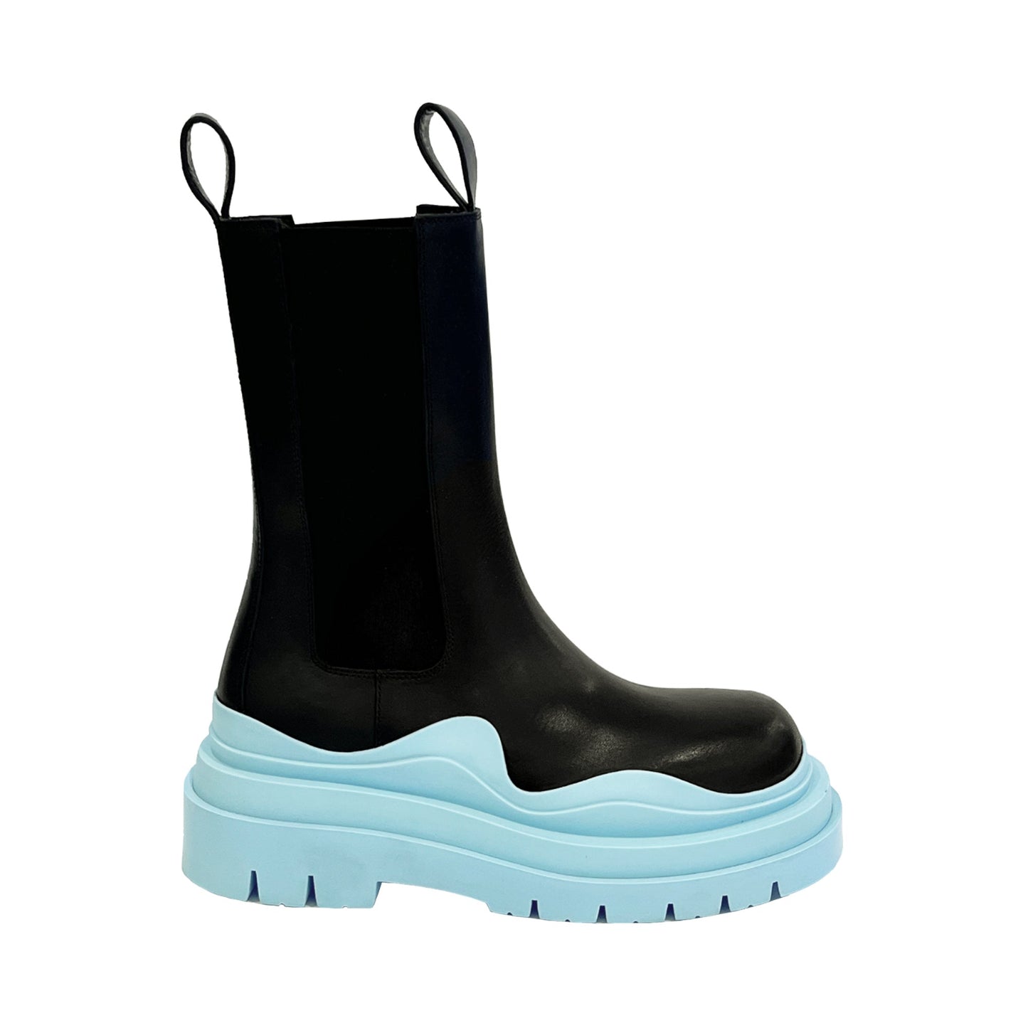 Bottega Veneta Black Leather Tire Boots | Designer code: 630297VBS50 | Luxury Fashion Eshop | Lamode.com.hk