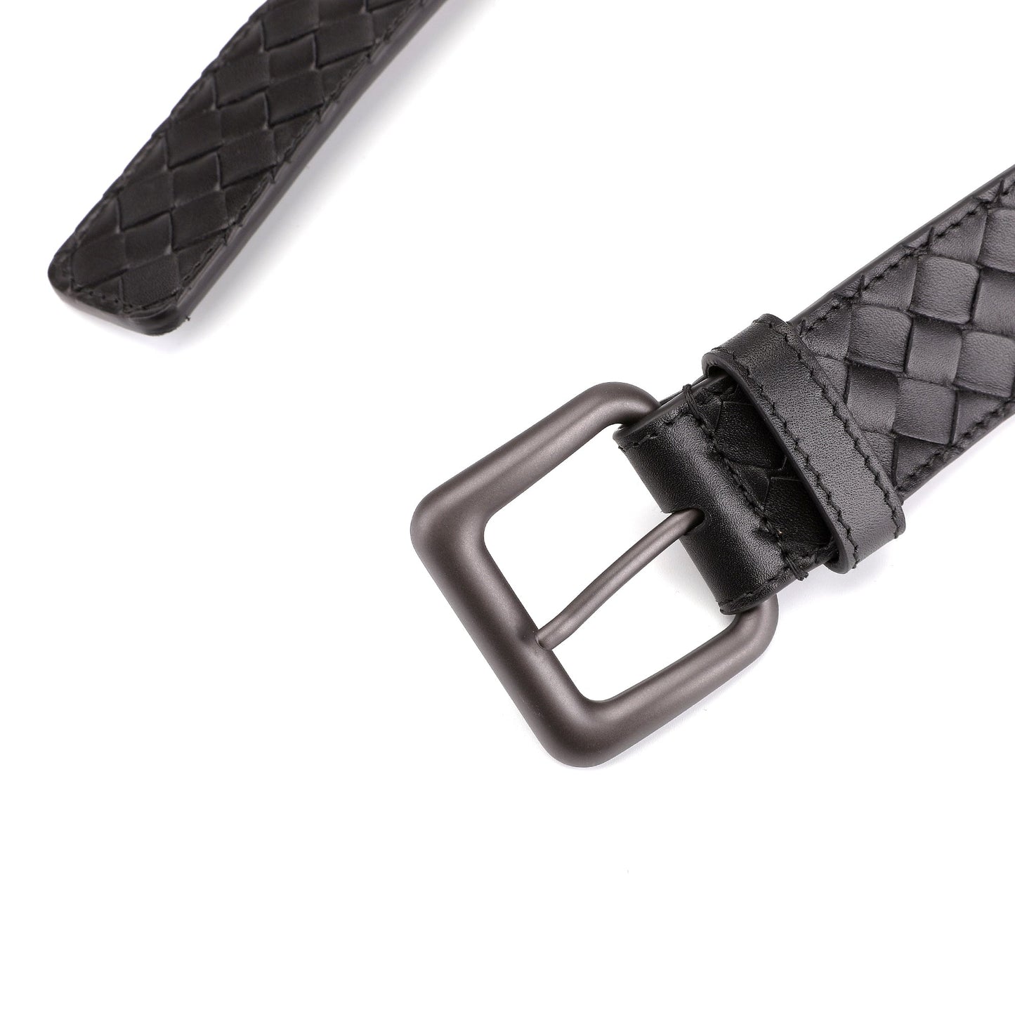 Bottega Veneta Signature Intrecciato Leather Belt | Designer code: 271932V4650 | Luxury Fashion Eshop | Lamode.com.hk