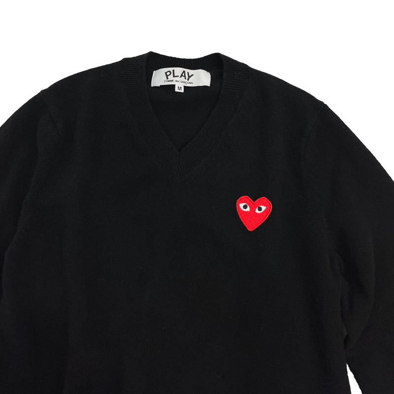 Comme Des Garcons Play heart Logo Jumper | Designer code: P1N001 | Luxury Fashion Eshop | Lamode.com.hk