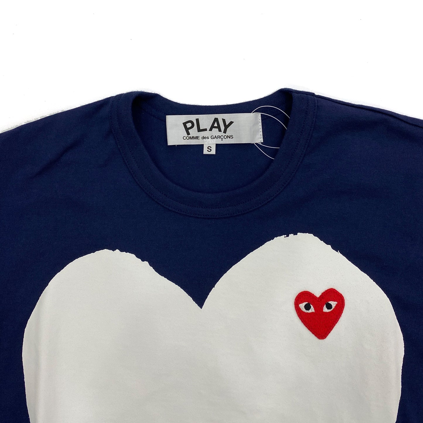 Comme Des Garcons Play Heart T-shirt | Designer code: P1T184 | Luxury Fashion Eshop | Lamode.com.hk