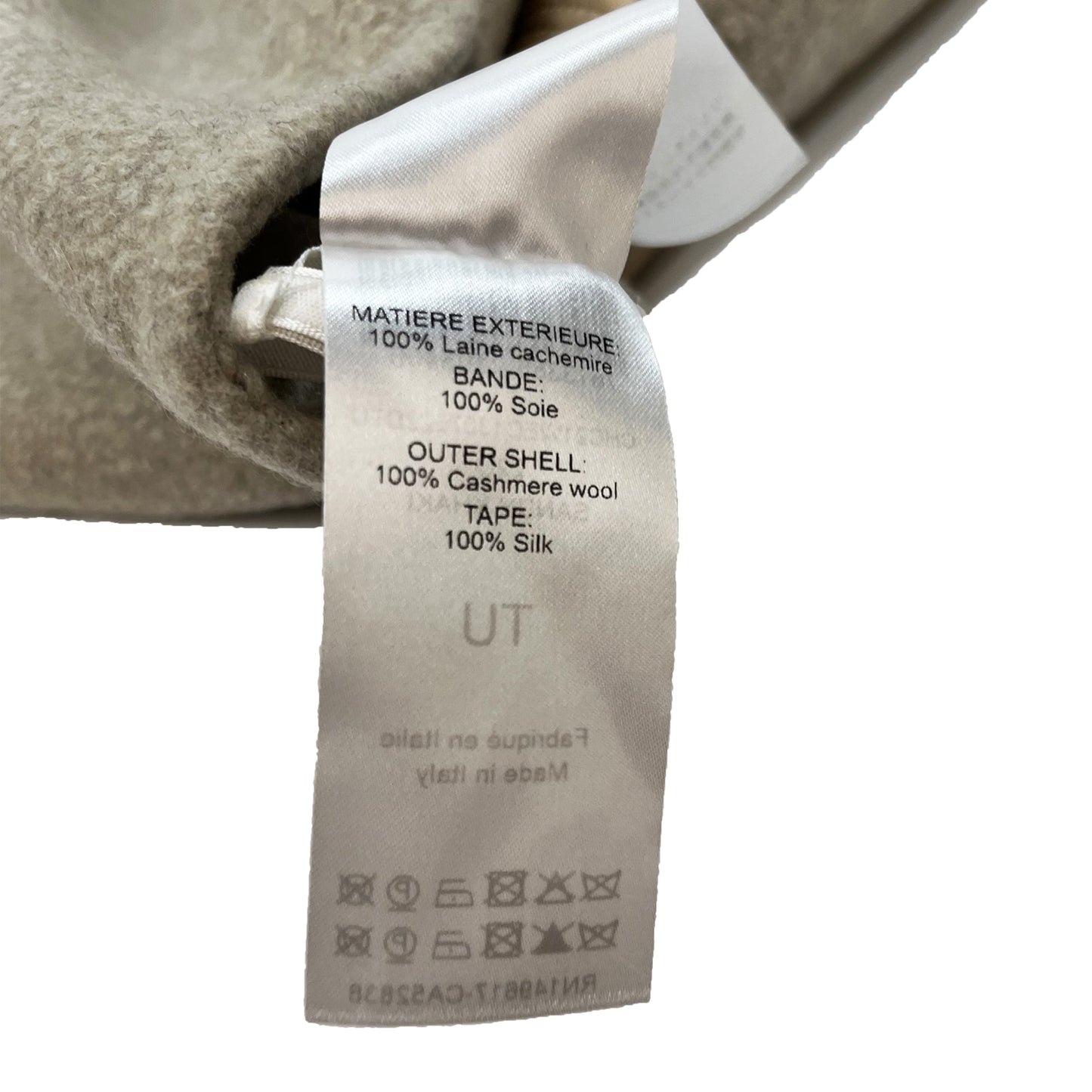 Chloe Shawl Scarver | Designer code: CHC21WEC13075 | Luxury Fashion Eshop | Lamode.com.hk