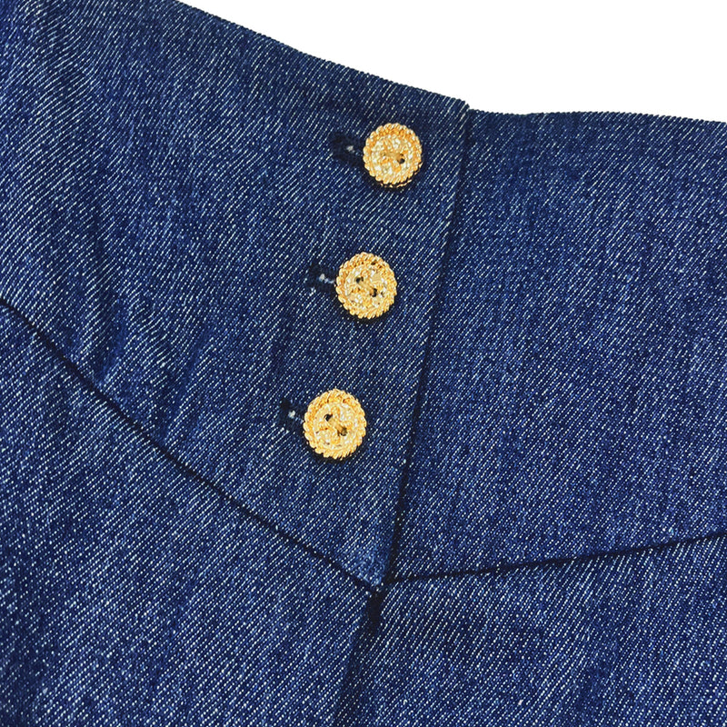 Edward Achour Decorative Buttons Denim Shorts | Designer code: 11008038 | Luxury Fashion Eshop | Lamode.com.hk