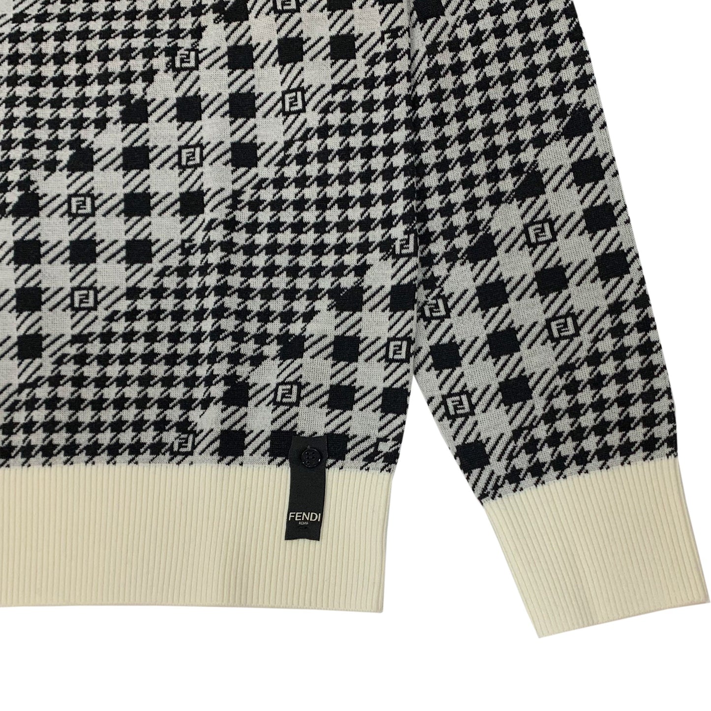 Fendi Houndstooth Diagonal Jacquard Sweater | Designer code: FZX089AL3Y | Luxury Fashion Eshop | Lamode.com.hk
