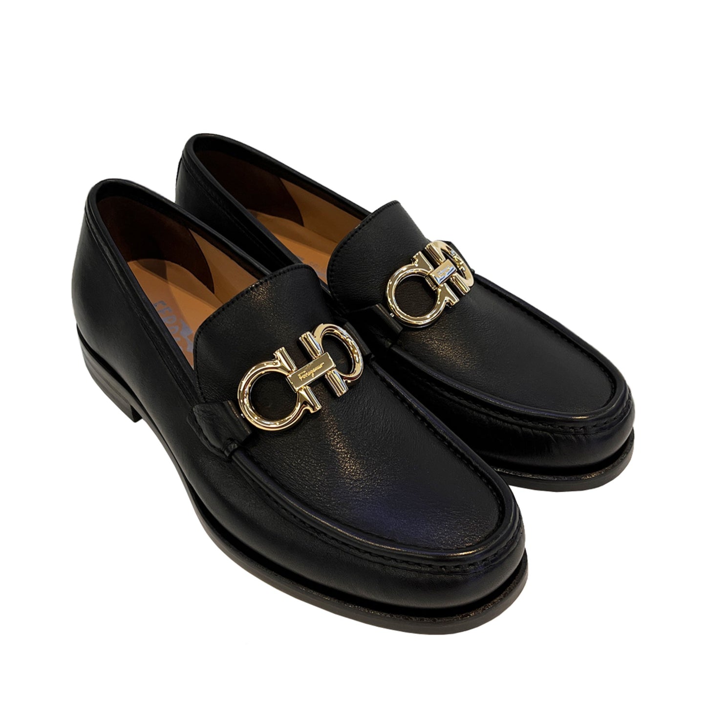 Salvatore Ferragamo Moccasin With Gancini Ornament | Designer code: 712557 | Luxury Fashion Eshop | Lamode.com.hk