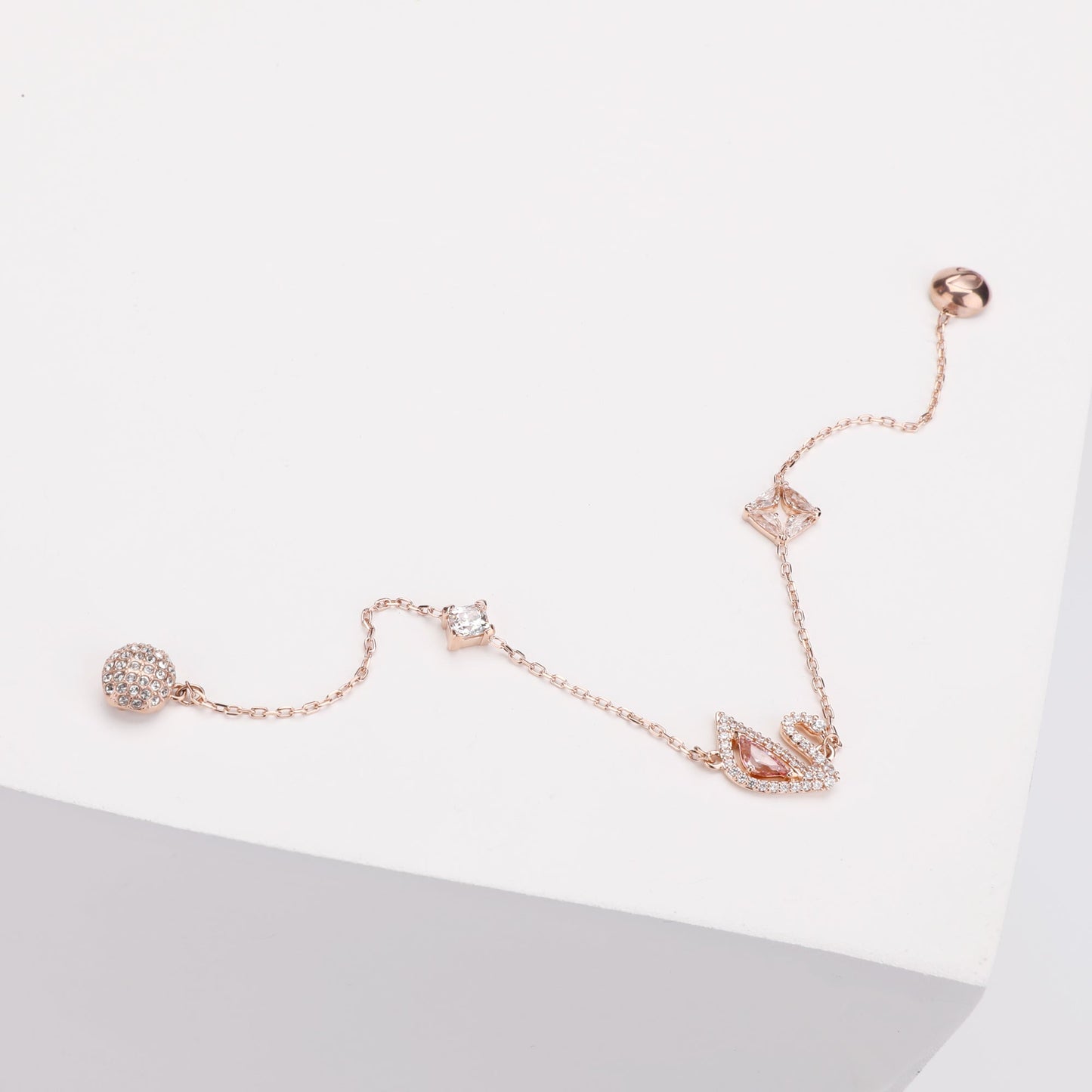 Swarovski Dazzling Swan Bracelet | Designer code: 5472271 | Luxury Fashion Eshop | Lamode.com.hk