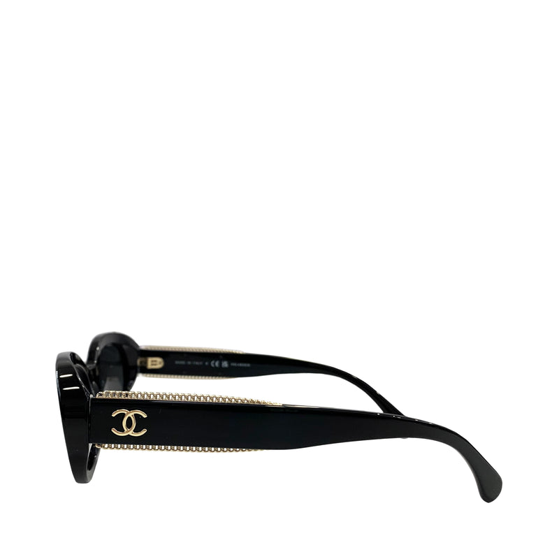 CHANEL OVAL FRAMED SUNGLASSES