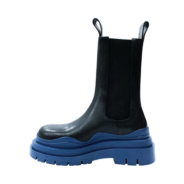 Bottega Veneta Black Leather Tire Boots