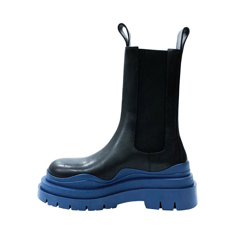 Bottega Veneta Black Leather Tire Boots