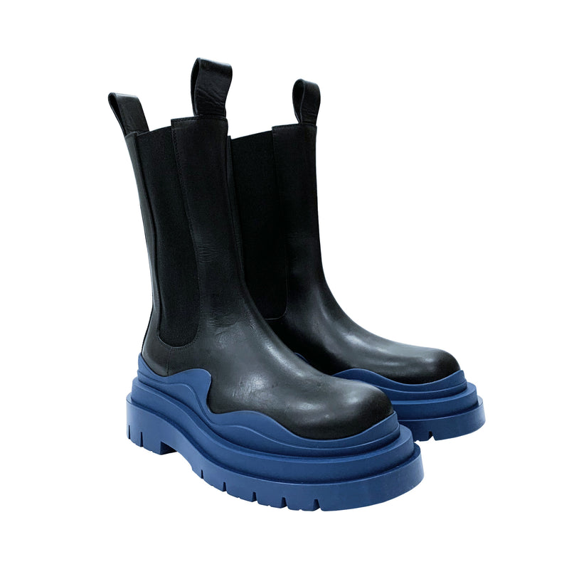 Bottega Veneta Black Leather Tire Boots