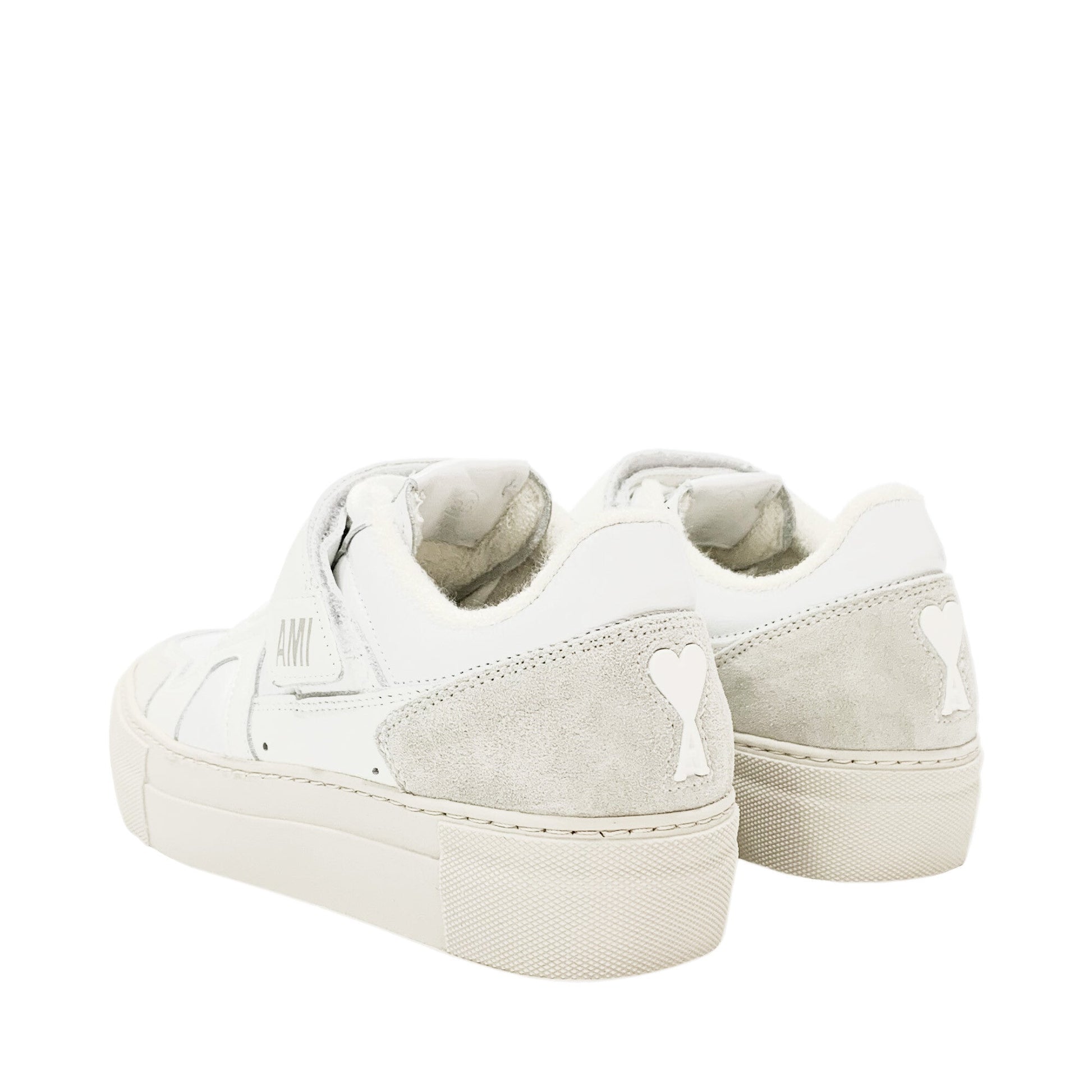 Ami Paris Ami De Coeur Sneakers | Designer code: USN421853 | Luxury Fashion Eshop | Lamode.com.hk