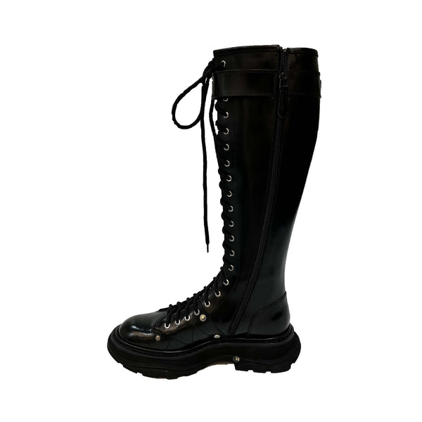 Alexander McQueen Tread lace Up Leather Boots | Designer code: 595466WHZ81 | Luxury Fashion Eshop | Lamode.com.hk