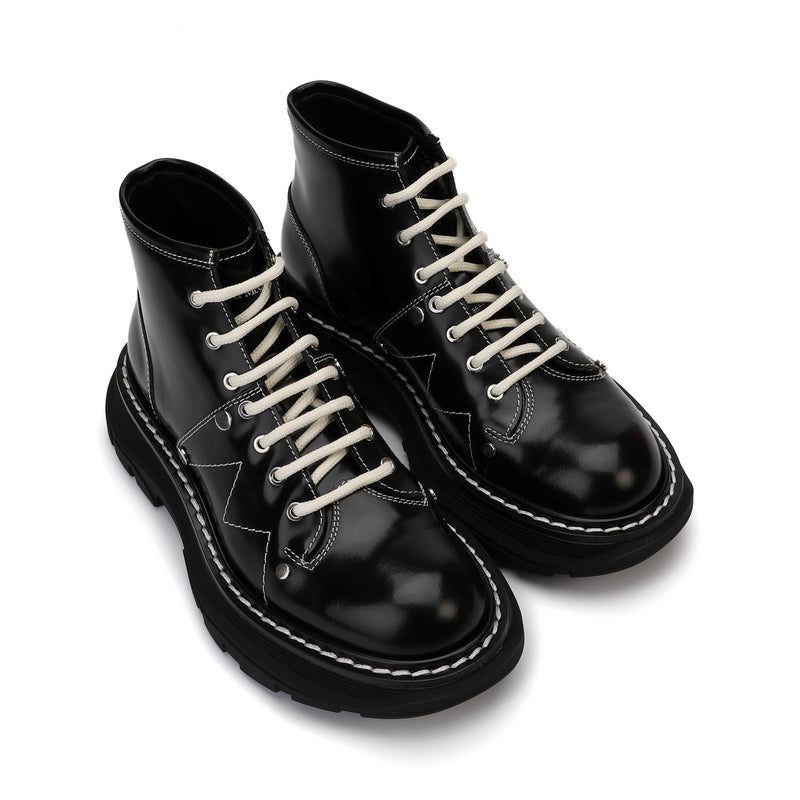 Alexander McQueen Tread Lace Up Leather Boots In Black With Black Stitch | Designer code: 595469WHZ81 | Luxury Fashion Eshop | Lamode.com.hk