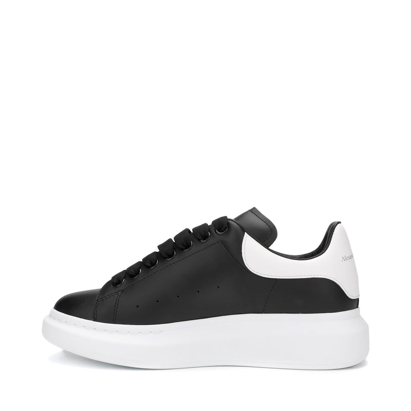 Alexander McQueen Oversized Sneakers | Designer code: 553680WHGP5 | Luxury Fashion Eshop | Lamode.com.hk