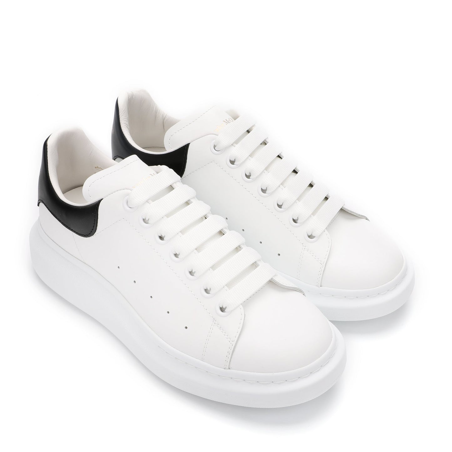Alexander McQueen Oversized Sneakers | Designer code: 553680WHGP5 | Luxury Fashion Eshop | Lamode.com.hk