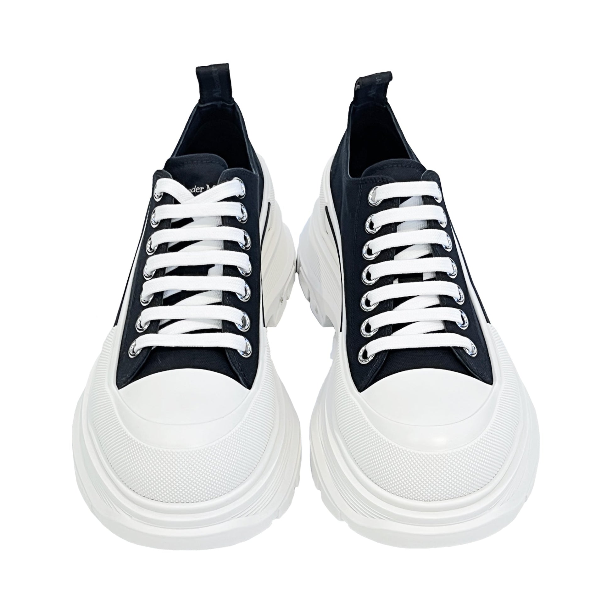Alexander McQueen Tread Slick Low Top Sneakers | Designer code: 705660W4MV2 | Luxury Fashion Eshop | Lamode.com.hk
