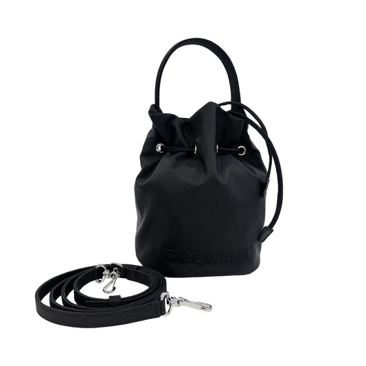 Balenciaga Wheel Drawstring Bucket Bag | Designer code: 656682H854N | Luxury Fashion Eshop | Lamode.com.hk