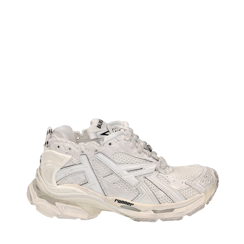 Balenciaga Runner Sneakers | Designer code: 677403W3RB1 | Luxury Fashion Eshop | Lamode.com.hk