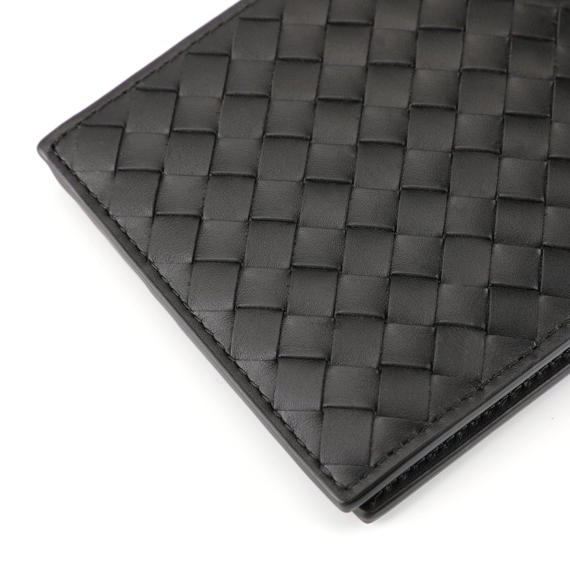 Bottega Veneta Signature Intrecciato Leather Short Wallet | Designer code: 113993V4651 | Luxury Fashion Eshop | Lamode.com.hk