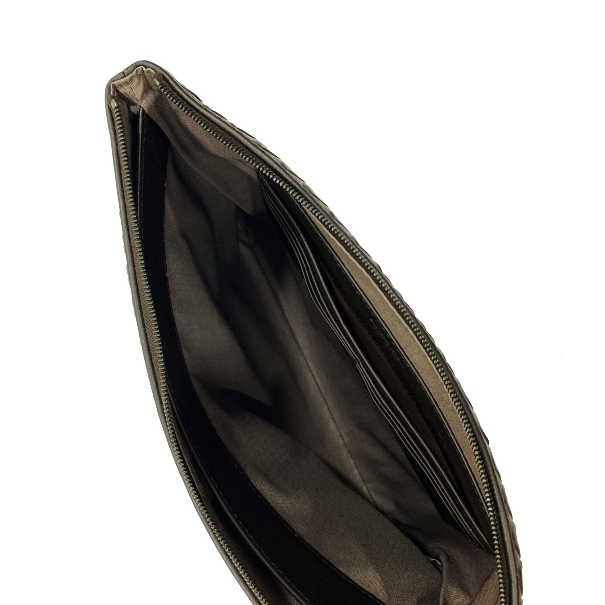 Bottega Veneta Intrecciato Weave Large Pouch | Designer code: 522430V001N | Luxury Fashion Eshop | Lamode.com.hk