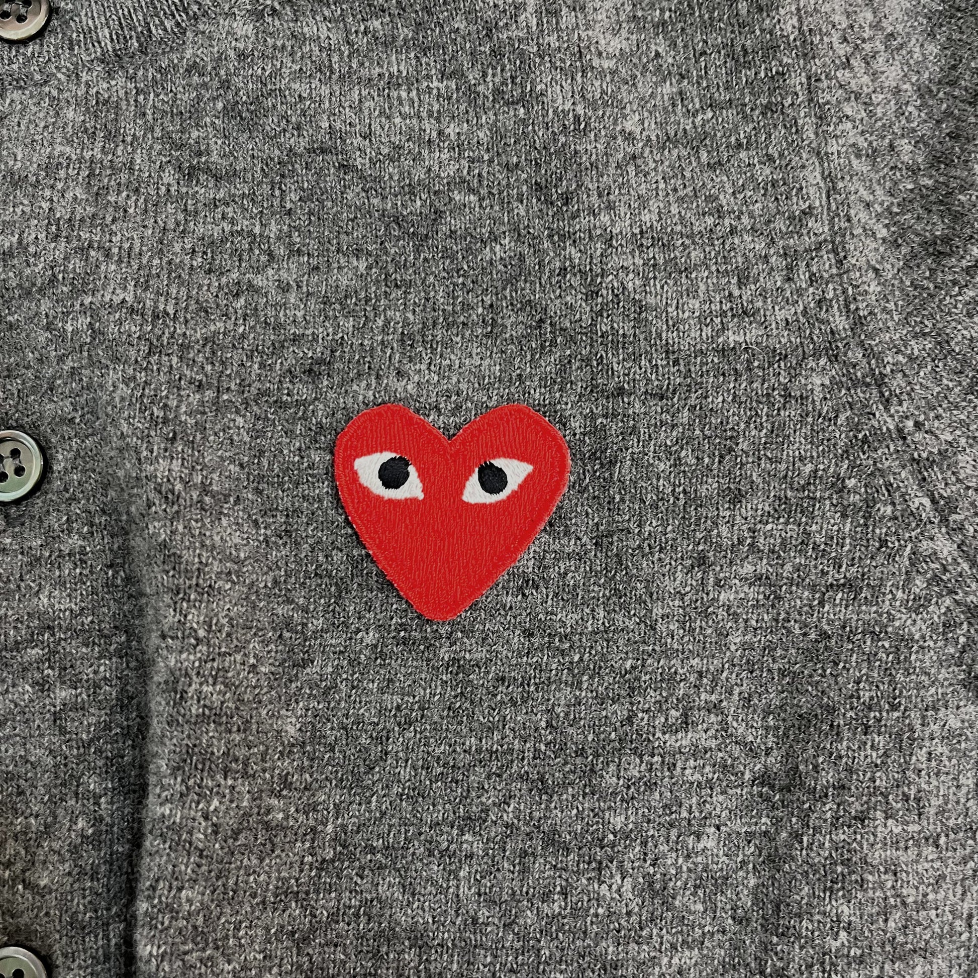 Comme Des Garcons Play Mini Heart Cardigan | Designer code: P1N007 | Luxury Fashion Eshop | Lamode.com.hk