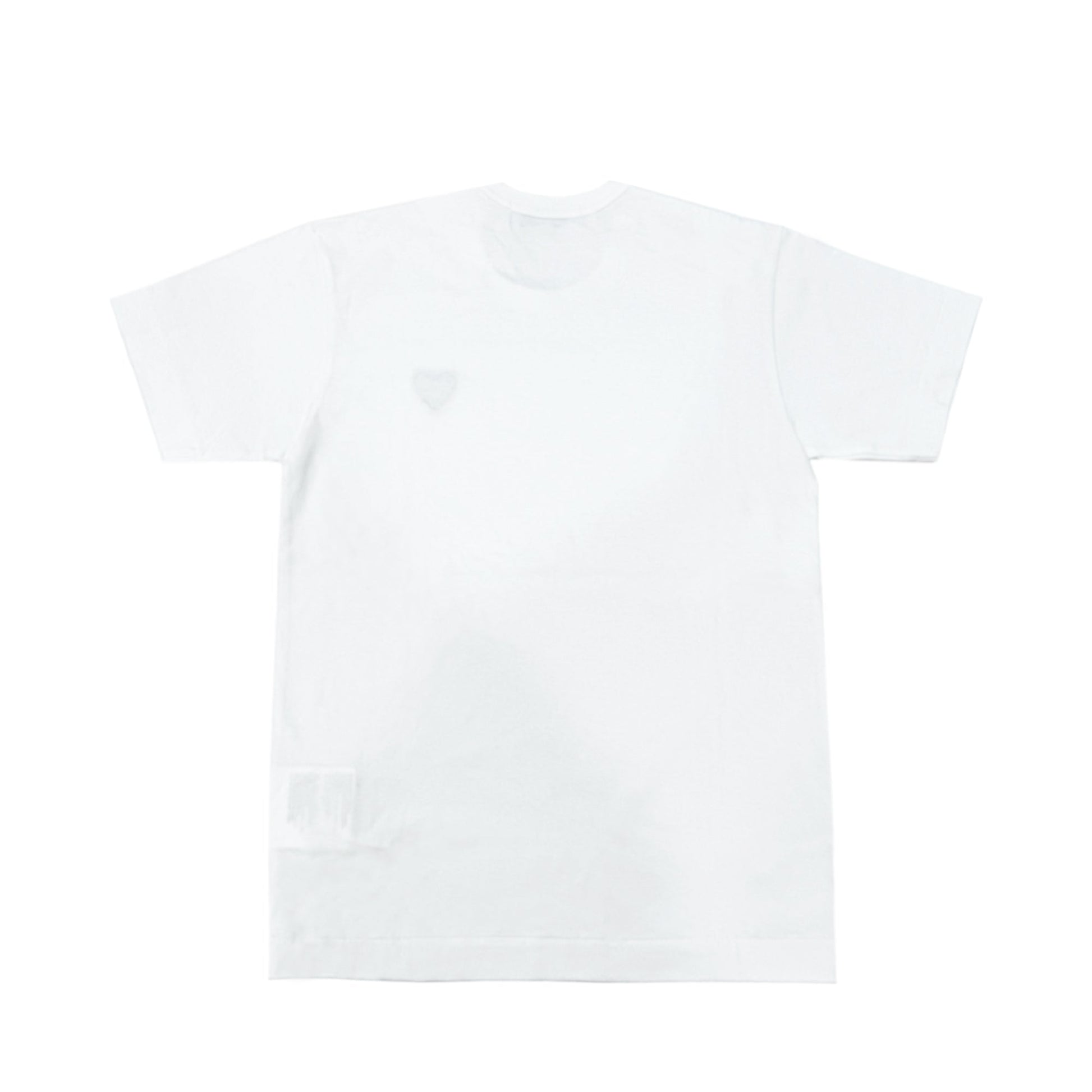 Comme Des Garcons Play Heart Patch T-shirt | Designer code: P1T064 | Luxury Fashion Eshop | Lamode.com.hk