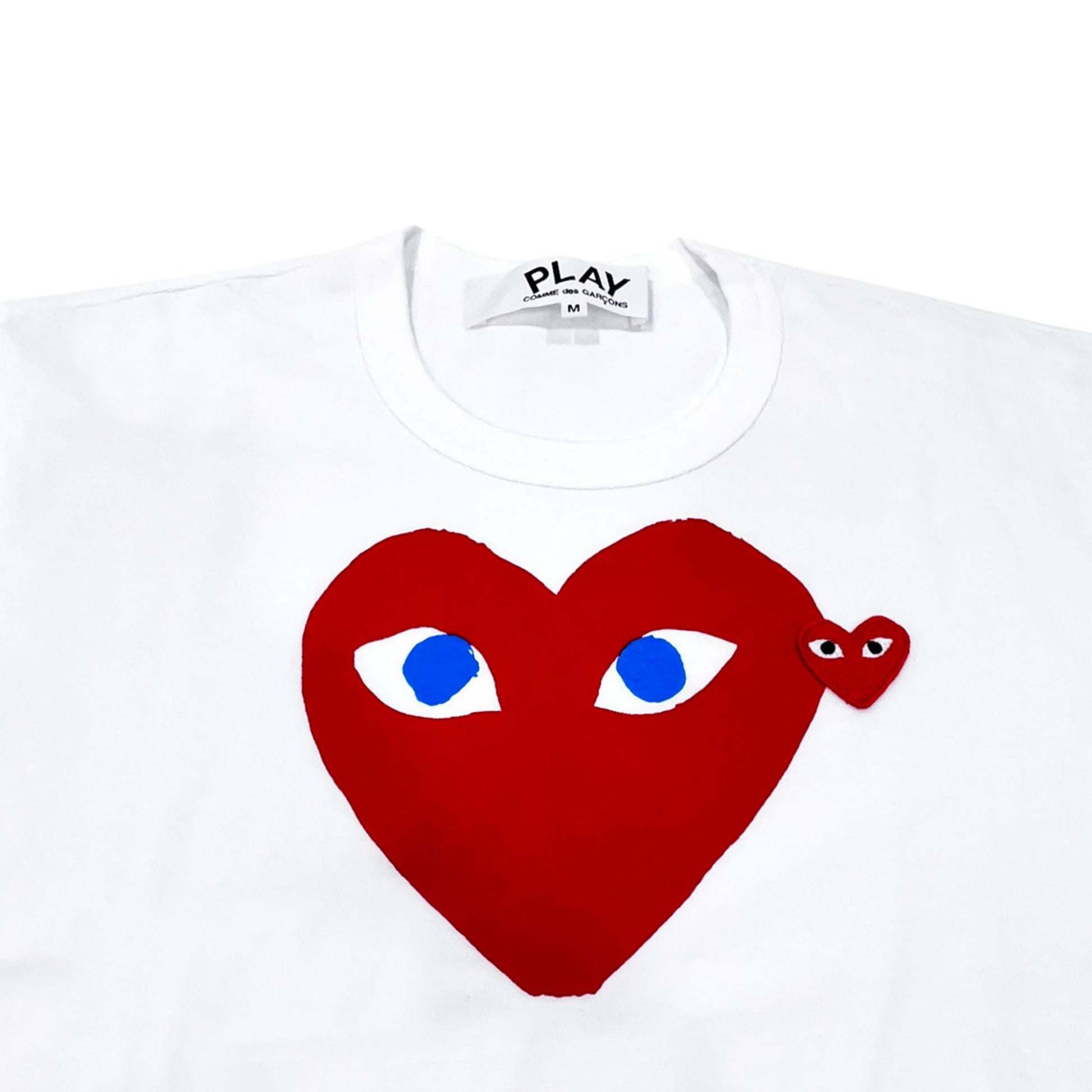 Comme Des Garcons Play Heart Logo T-shirt | Designer code: P1T086 | Luxury Fashion Eshop | Lamode.com.hk