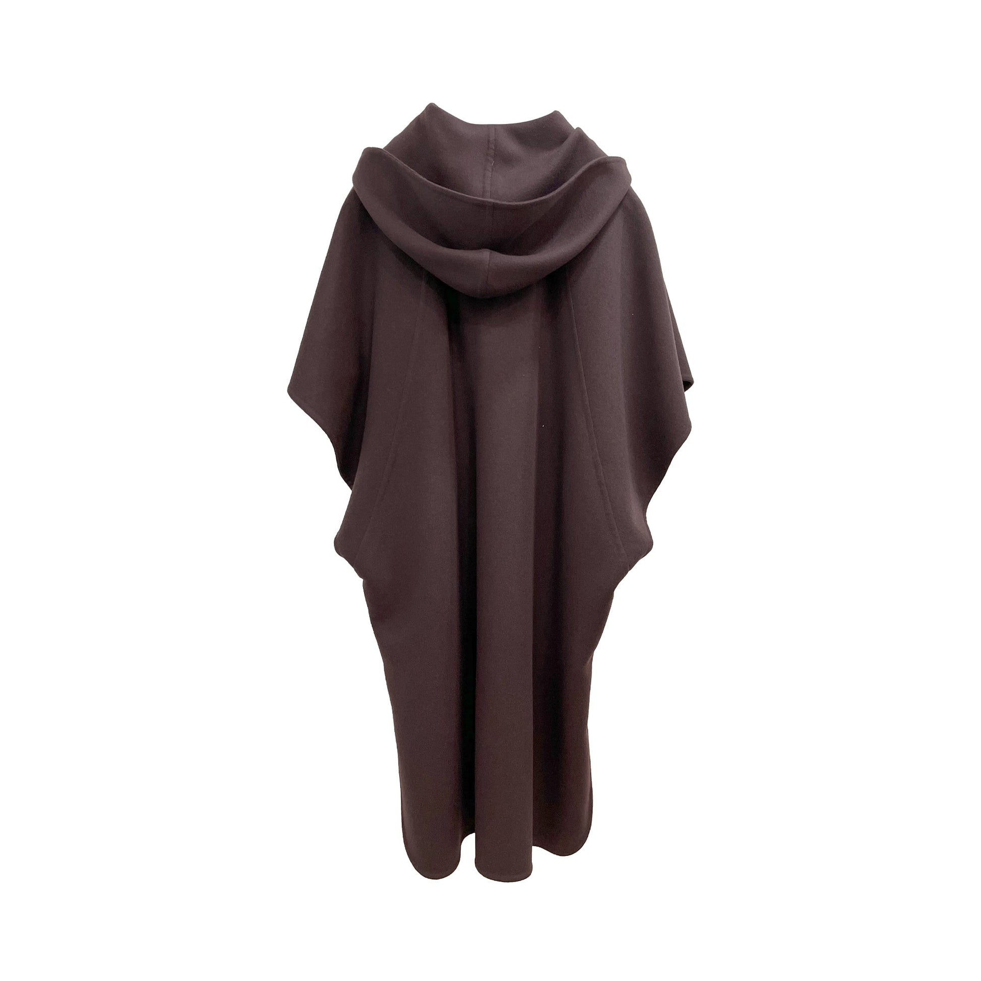 Celine Plain Oversized Logo Poncho | Designer code: 2M6456700 | Luxury Fashion Eshop | Lamode.com.hk
