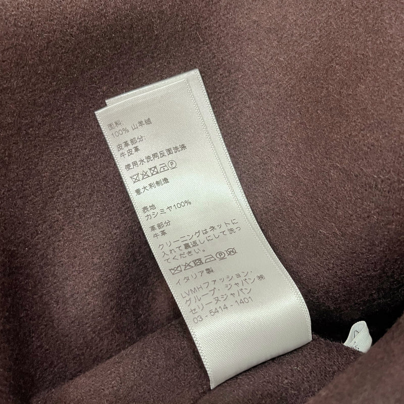 Celine Plain Oversized Logo Poncho | Designer code: 2M6456700 | Luxury Fashion Eshop | Lamode.com.hk