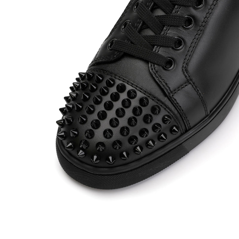 Christian Louboutin Louis Junior Spikes Sneakers | Designer code: 1130573 | Luxury Fashion Eshop | Lamode.com.hk