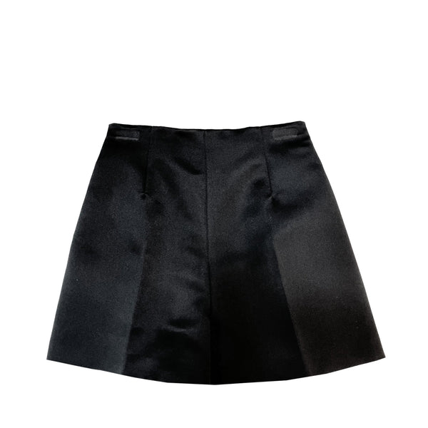 Fendi Tailored Silk Shorts | Designer code: FR6373A7L1 | Luxury Fashion Eshop | Lamode.com.hk