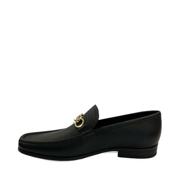 Salvatore Ferragamo Moccasin With Ganicini Reversible Ornament | Designer code: 740679 | Luxury Fashion Eshop | Lamode.com.hk