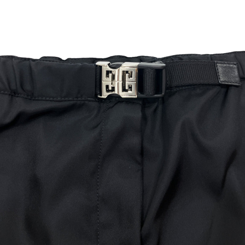 Givenchy 4G Buckle Waistband Shorts | Designer code: BW50VE144F | Luxury Fashion Eshop | Lamode.com.hk