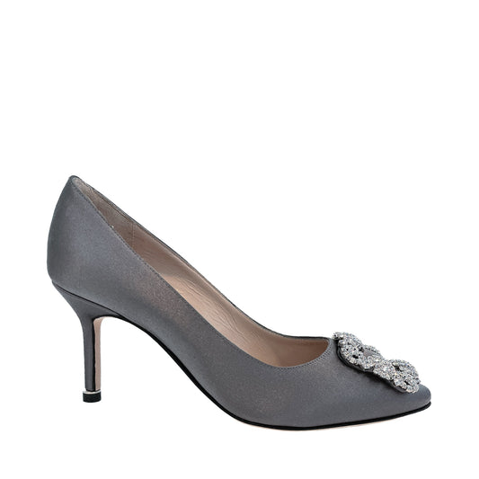 Manolo Blahnik Satin Jewel Buckle Pumps | Designer code: 9XX0316 | Luxury Fashion Eshop | Lamode.com.hk