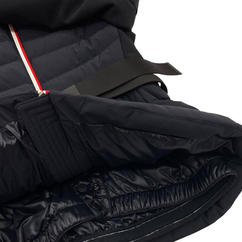 Moncler Grenoble Belted Padded Down Jacket | Designer code: 1A511405399D | Luxury Fashion Eshop | Lamode.com.hk