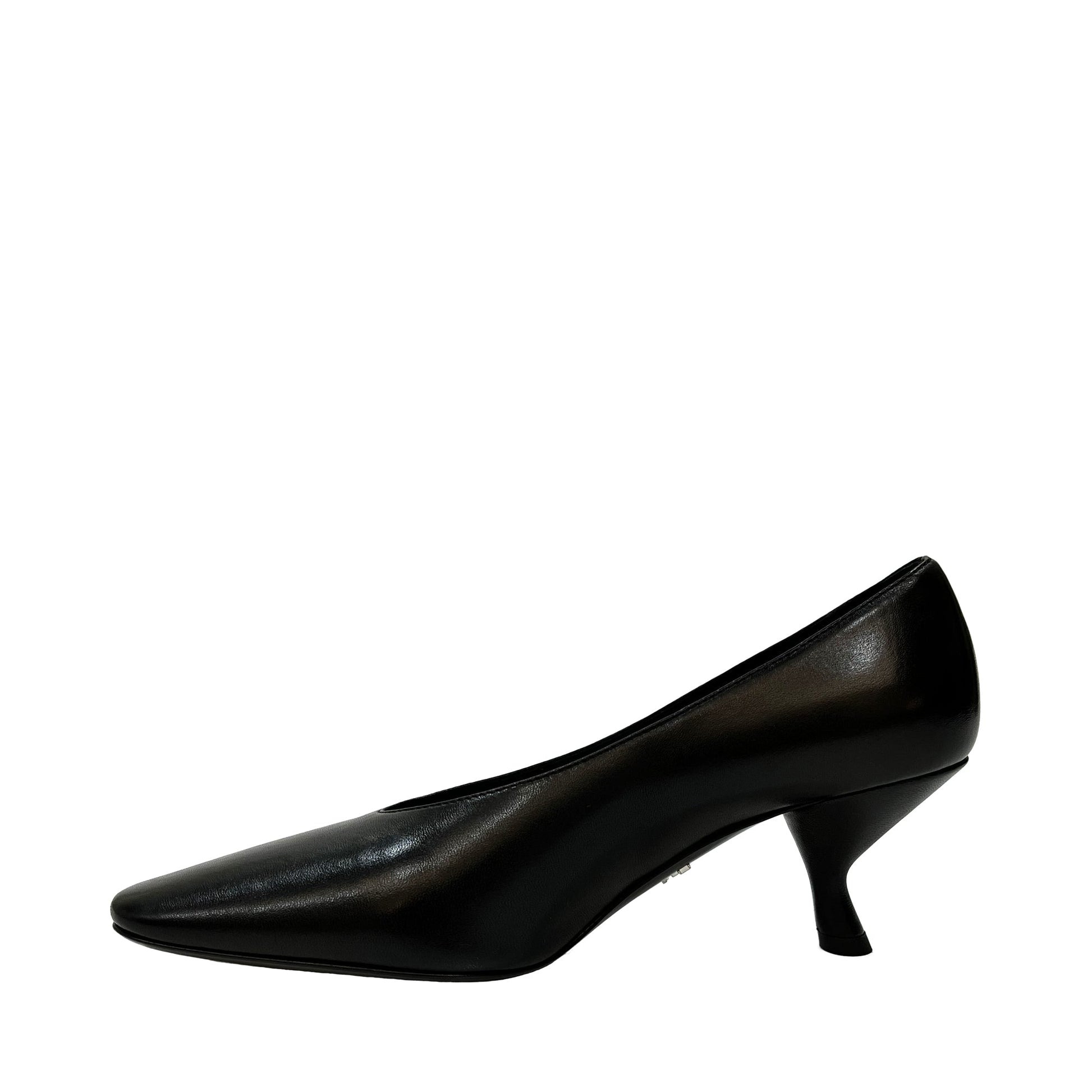 Prada Almond Toe Pump | Designer code: 1I409MF065038 | Luxury Fashion Eshop | Lamode.com.hk