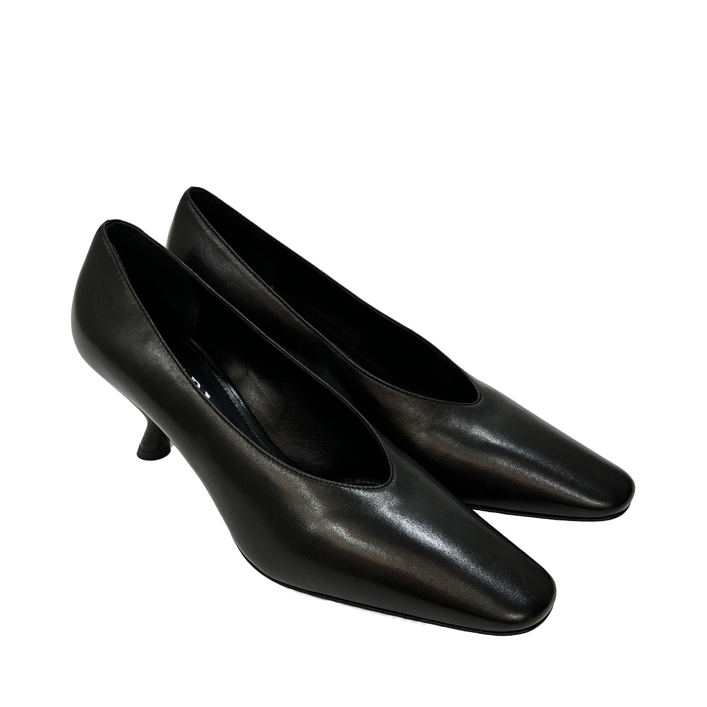Prada Almond Toe Pump | Designer code: 1I409MF065038 | Luxury Fashion Eshop | Lamode.com.hk