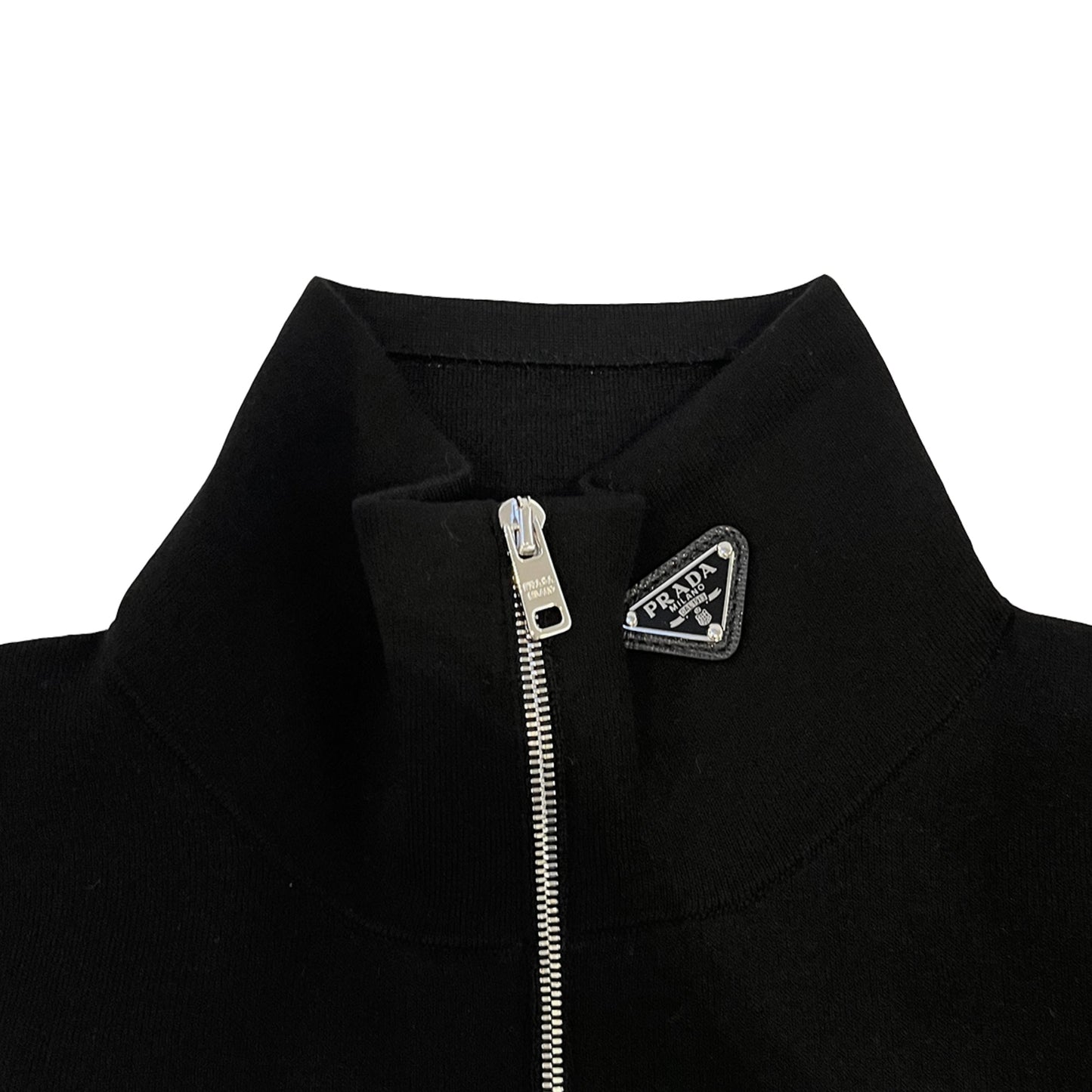 Prada Logo Plaque Zipped Jumper | Designer code: P26414S2121Y86 | Luxury Fashion Eshop | Lamode.com.hk